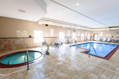 Hampton Inn & Suites Effingham