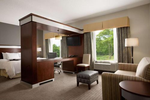 Hampton Inn & Suites - Mansfield - image 11