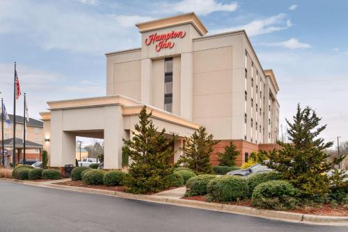 . Hampton Inn Emporia