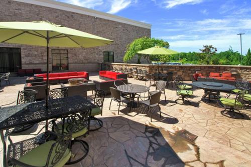 Embassy Suites by Hilton Fayetteville Fort Bragg in Fayetteville, USA