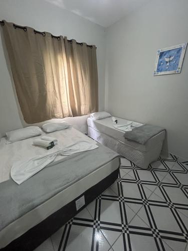 1 double bed, 1 twin bed