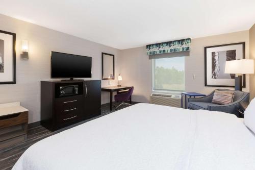 Queen Room with Two Queen Beds - Mobility and Hearing Access/Non-Smoking