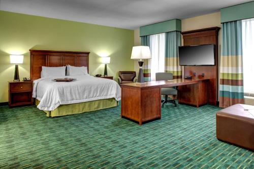 Hampton Inn and Suites Coconut Creek