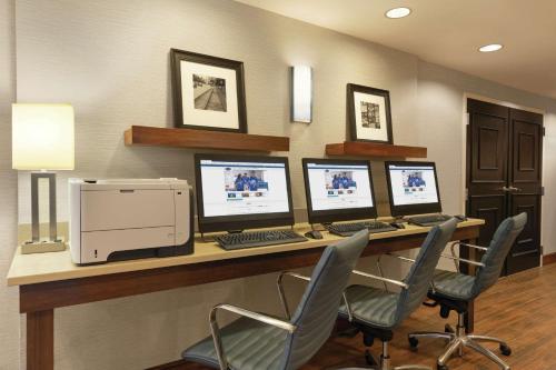 Hampton Inn Franklin - image 6