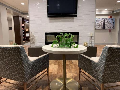 Hampton Inn Harrisburg-East/Hershey - image 7