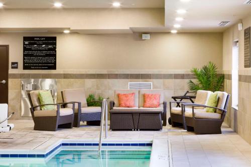 Hampton Inn By Hilton Harrisonburg-South image 18