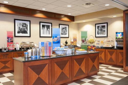 Hampton Inn and Suites Indianapolis-Fishers - image 11