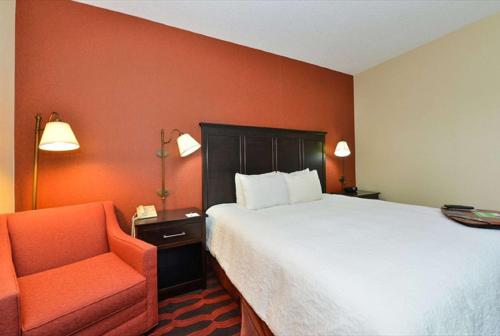Hampton Inn Sturgis - image 13