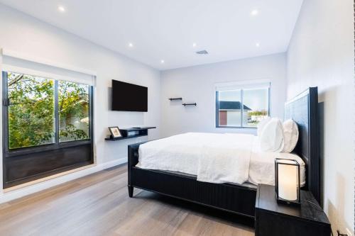 2 bedrooms, 3 beds
