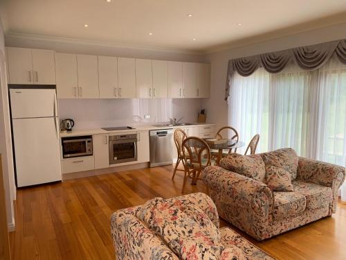 Two-Bedroom Villa image 3