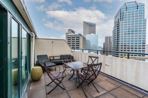 ทัศนียภาพ, Embassy Suites by Hilton Indianapolis Downtown near ห้องรวมผู้ชนะ Ncaa