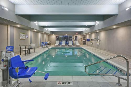 Home2 Suites By Hilton Grand Rapids North - image 6