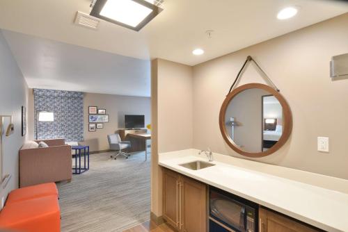 2 bedrooms, 2 beds