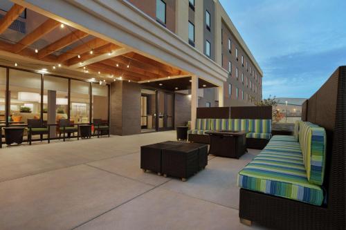Home2 Suites By Hilton Elko - image 11