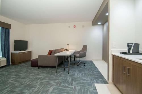 Hilton Garden Inn Jackson/Clinton - image 7