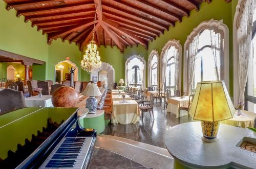 Restaurant, Hilton Guatemala City in Zone 15