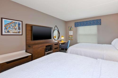 Queen Room with Two Queen Beds - Mobility and Hearing Access/Non-Smoking