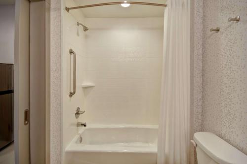 Home2 Suites by Hilton Wichita Northeast - image 22