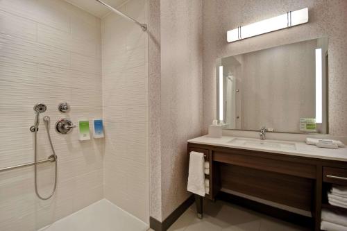 Home2 Suites by Hilton Wichita Northeast - image 20