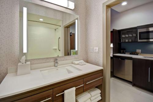 Home2 Suites by Hilton Wichita Northeast