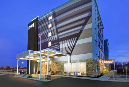 Home2 Suites by Hilton Columbus - Hotel