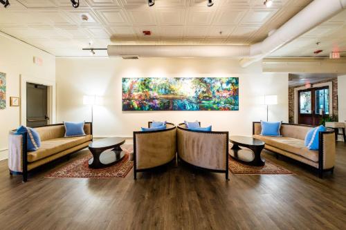 Hotel Florence Tapestry Collection by Hilton - image 12
