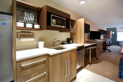 Home2 Suites Wichita Downtown Delano Ks - image 9