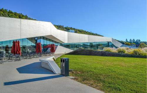 外部景觀, Cozy Home In Montignac With Kitchenette in 蒙提尼亞克