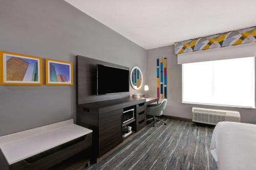 Hampton Inn & Suites Houston East Beltway 8 Tx - main image