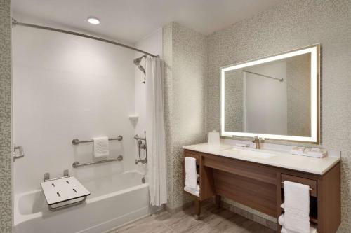 Home2 Suites By Hilton Alamogordo - image 4