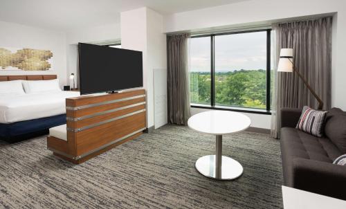 2 queen beds