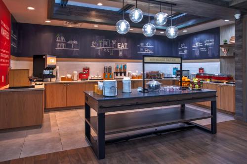 Hampton Inn & Suites By Hilton- Newark Airport Elizabeth