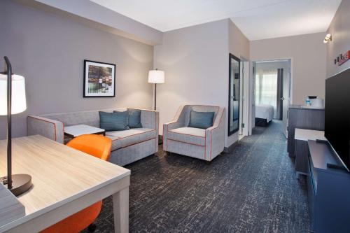 Hampton Inn & Suites By Hilton- Newark Airport Elizabeth