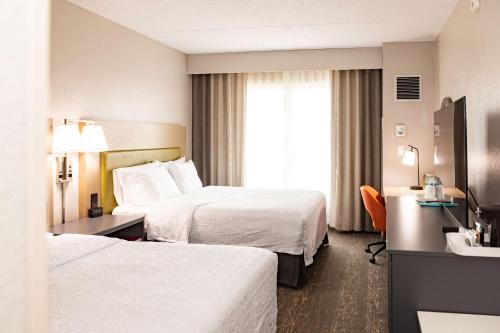Hampton Inn & Suites By Hilton- Newark Airport Elizabeth