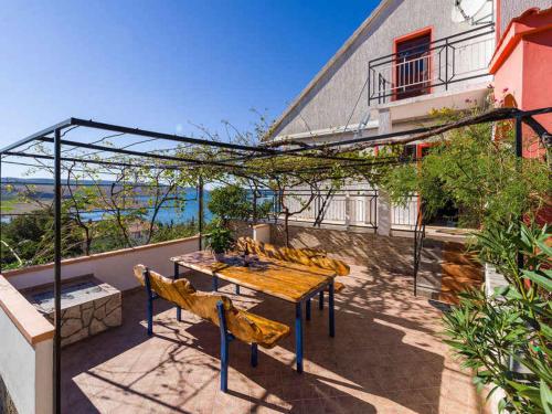 Holiday home in Jasenice 33303 - main image