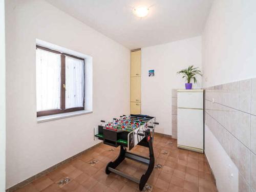Holiday home in Jasenice 33303 - image 8
