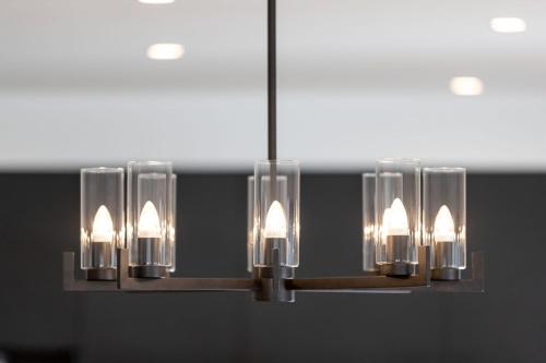 Balcony to Bogong - modern house ten minute stroll to town