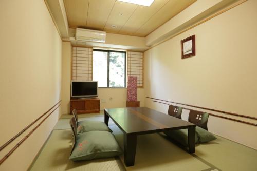 Japanese-Style Room with Shared Bathroom - Non-Smoking