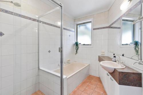 Alexander in Old Lonnie Alexander in Old Lonnie