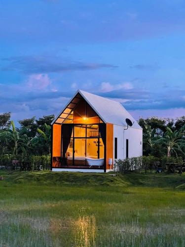 Whitehouse resort - Kanchanaburi