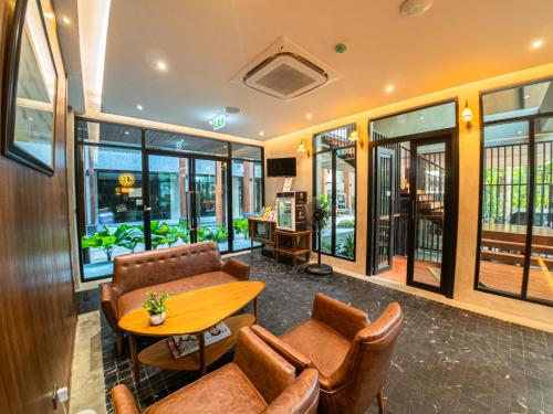 J4 Samui Hotel - 로비