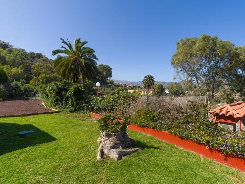 El Jardin de Santa Brígida with private pool, sauna & jacuzzi