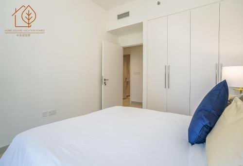 3 Bedroom Top Floor Family Apartment with Partial Burj Khalifa Views172BC-3, Дубай (фото 5)