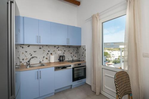 Μπαλκόνι με θέα / Viewtiful balcony, Adamas (fotografie 4)