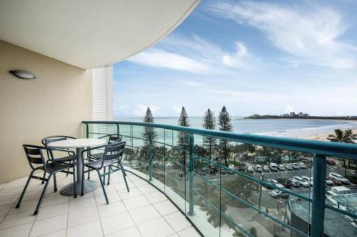 Beachside Mooloolaba Apartment with a View