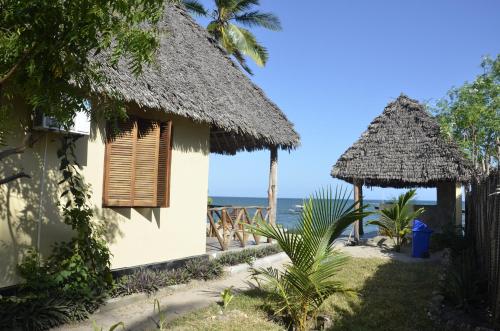 Lui Ushongo Beach House