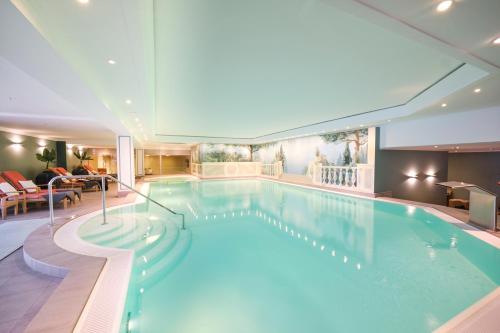 Hotel Palace Berlin - image 14