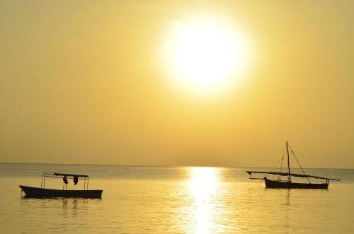 Lui Ushongo Beach House