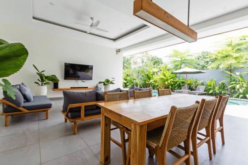 Bluemoon Villas Bingin - Tap to explore photos
