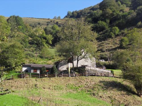 Gîtes Estivade à Lourdios - Location saisonnière - Lourdios-Ichère